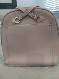 MIZTIQUE BRAND BACKPACK ........😁😊😍