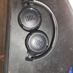 JBL TUNE 520BT