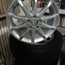 Mersedes Benz Rims 255/55 R18 Set 