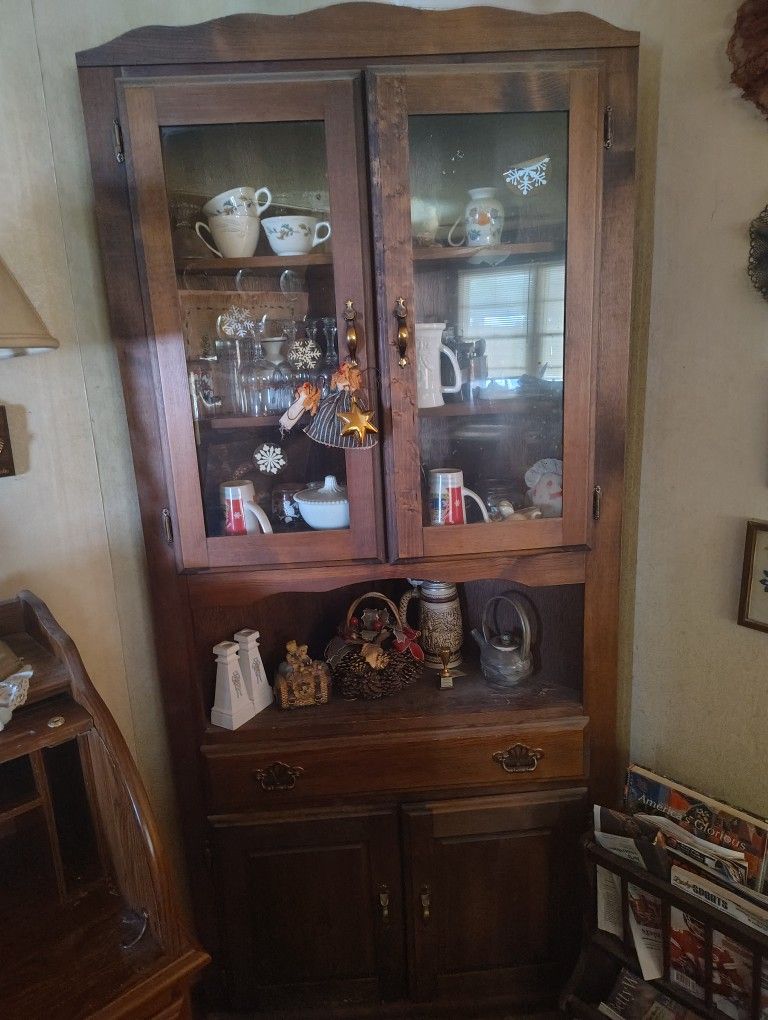 Wood Corner Hutch 