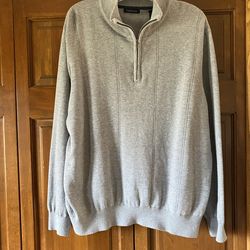 Men’s Size L - Light Gray 1/4 Zip Sweater