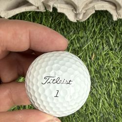 30 Titleist Pro V1 & Pro V1x Golf Balls 