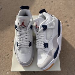 Jordan 4 SB Navy