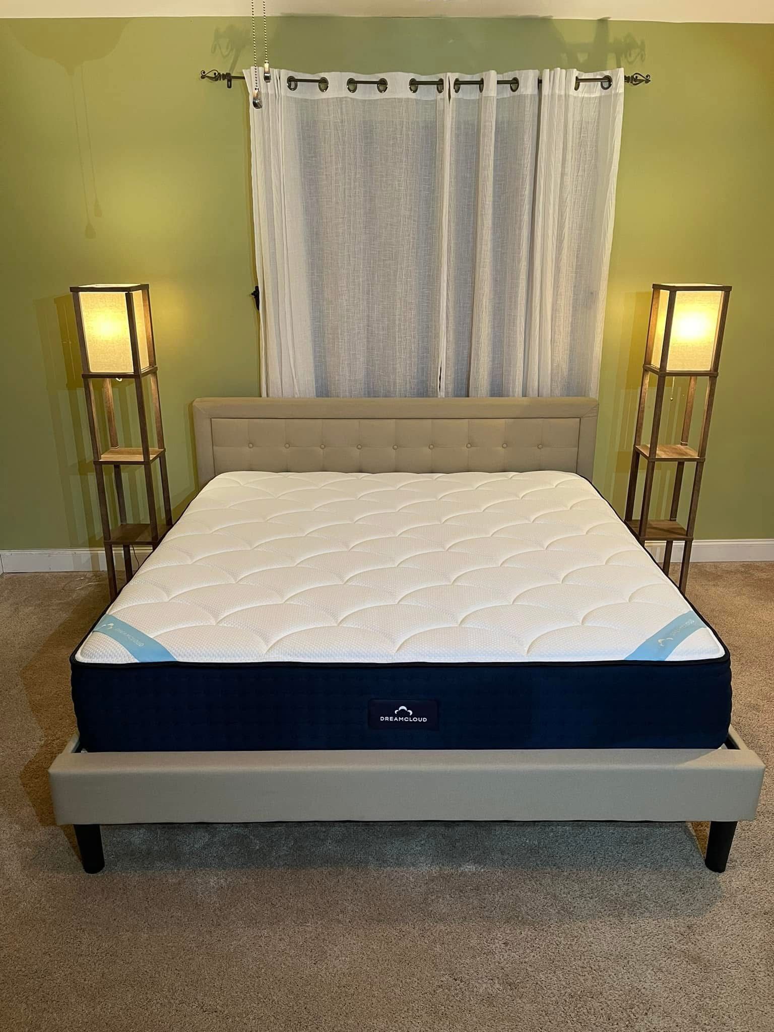 King DreamCloud Premier Mattress