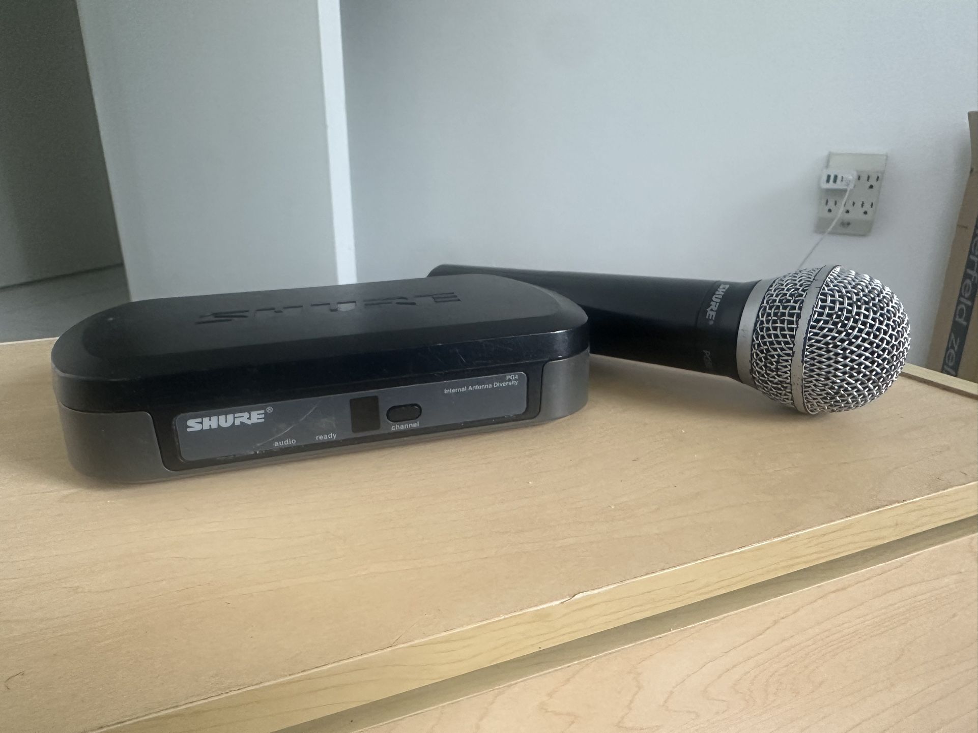 Shure Wireless Mic Pg4/pg58