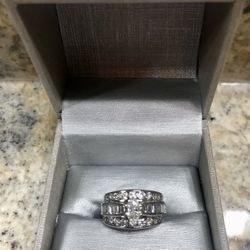 14 Kt Woman’s Ring