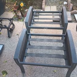 Hamilton Bay Plant Holders 