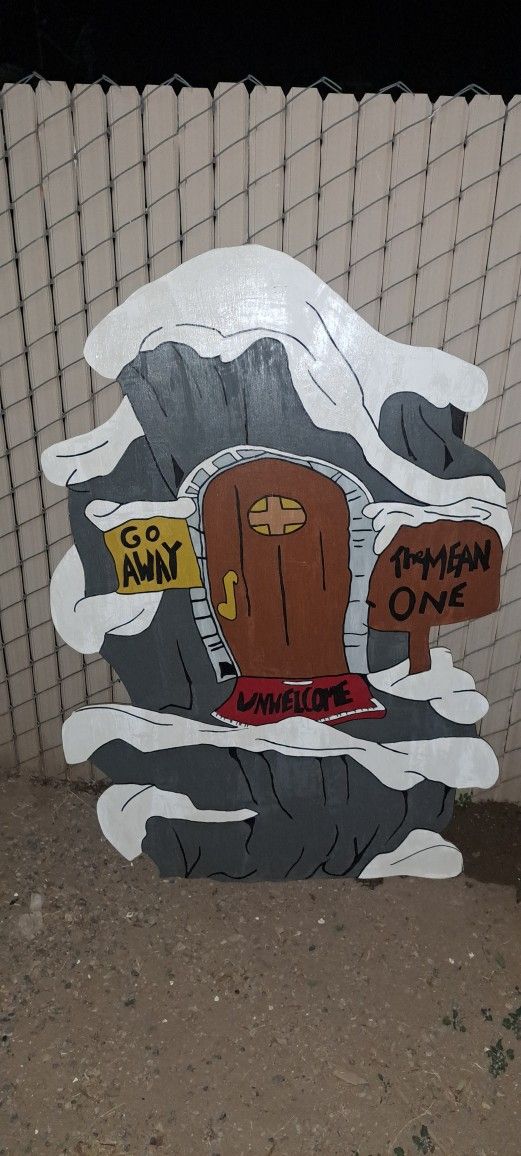 5ft Wood Art Grinch Layer