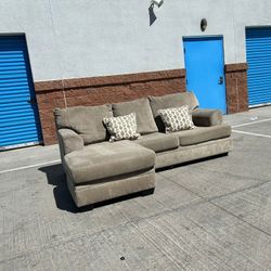 Couch Sectional 