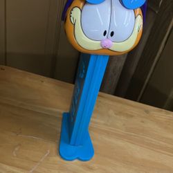 Vintage Giant Garfield PEZ Dispenser with Goggles