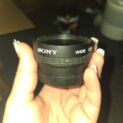 Sony VCL-0746B X0.7 Wide Conversion Lens with soft casea