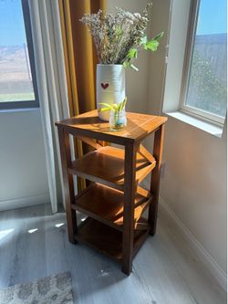 End Table/Nightstand