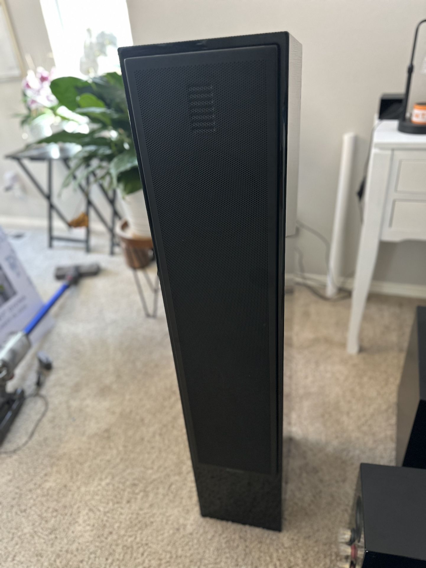 Martin Logan Home Surround Sound