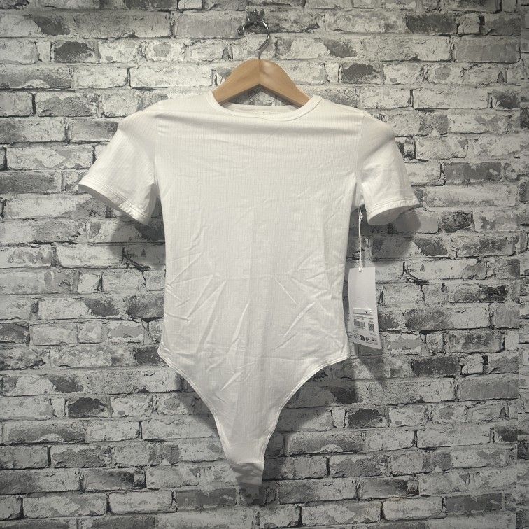 NWT Lululemon Stretch Cotton Rib Crewneck SS Bodysuit Thong Size XS (WHT)