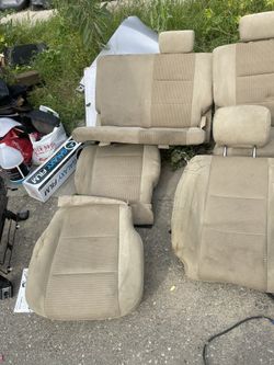 Sell Or Trade Nissan Armada Seats 2011