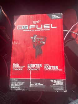 MILWAUKEE M12 1/2” FUEL IMPACT WRENCH