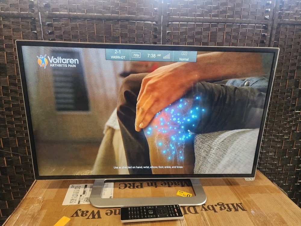 *** 32" Vizio Tv ***