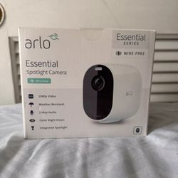 Arlo Essential Indoor Outdoor Wireless Spotlight Security Camera System 1080pNEW