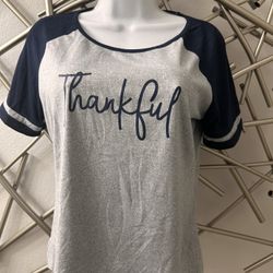 Woman’s Tshirt “Thankful “ Size Medium 