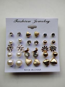 Stud  Earnings 15 Pairs 