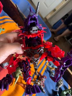 Transformers Predaking Action Figure