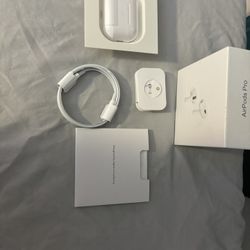 AirPods Pro 2 With MagSafe Charging Case (USB-C)