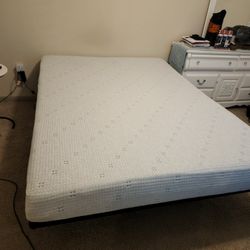 Sleepy's Basic Memory Foam Queen Size Mattress 