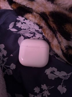 AirPods 4th Gen