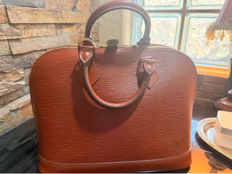 LOUIS VUITTON Alma Kenyan Brown Epi - Handbag with lock and key ***Authentic Pristine Condition***