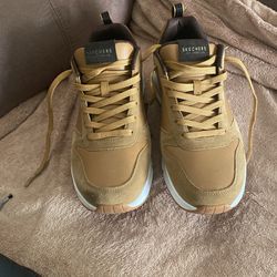 Skechers Air Cooled Memory Foam Wide Fit