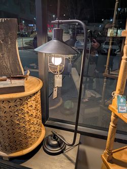 Black Metal Pendant Table Lamp