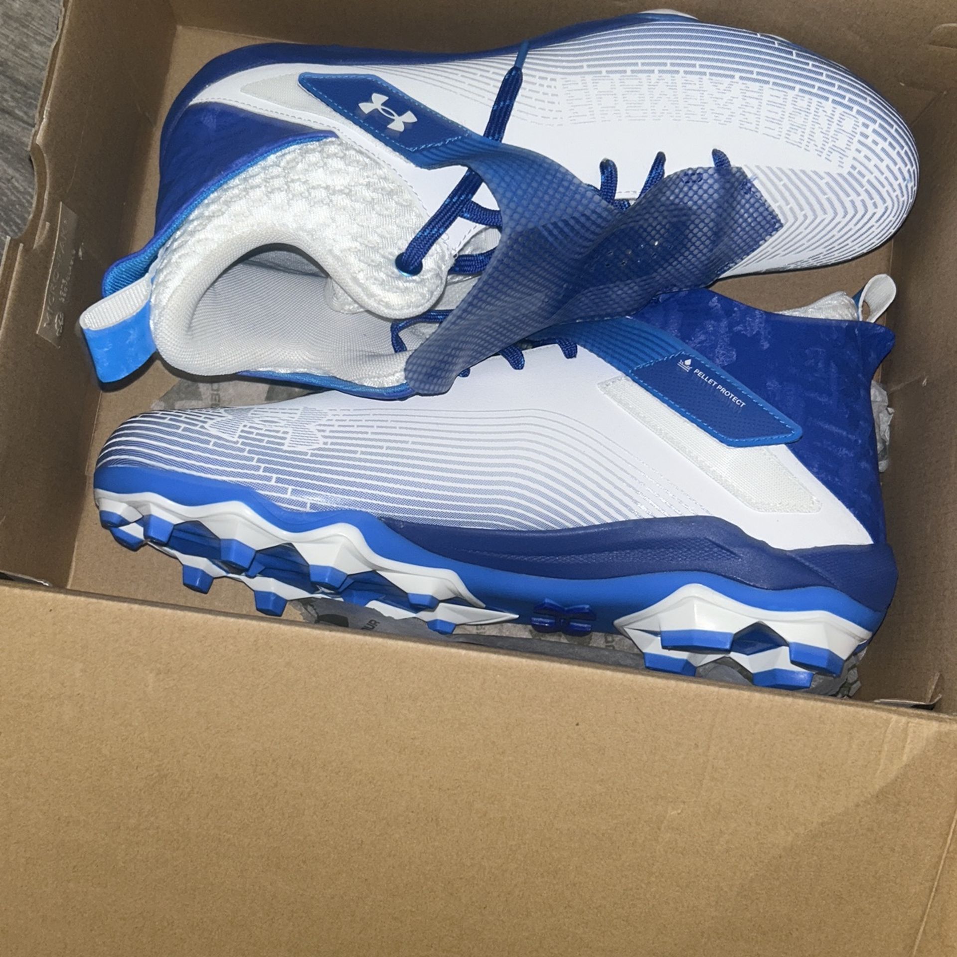 Football Cleats New Size 13