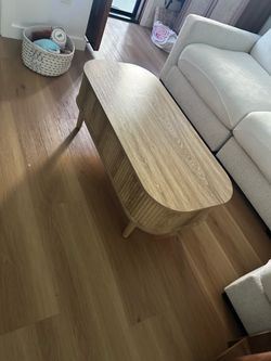 Fluted Lift Top Coffee Table with Hidden Storage
