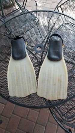Mares Scuba Fins