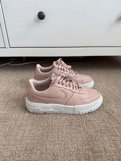 Women’s Nike Air Force 1 Low Pixel