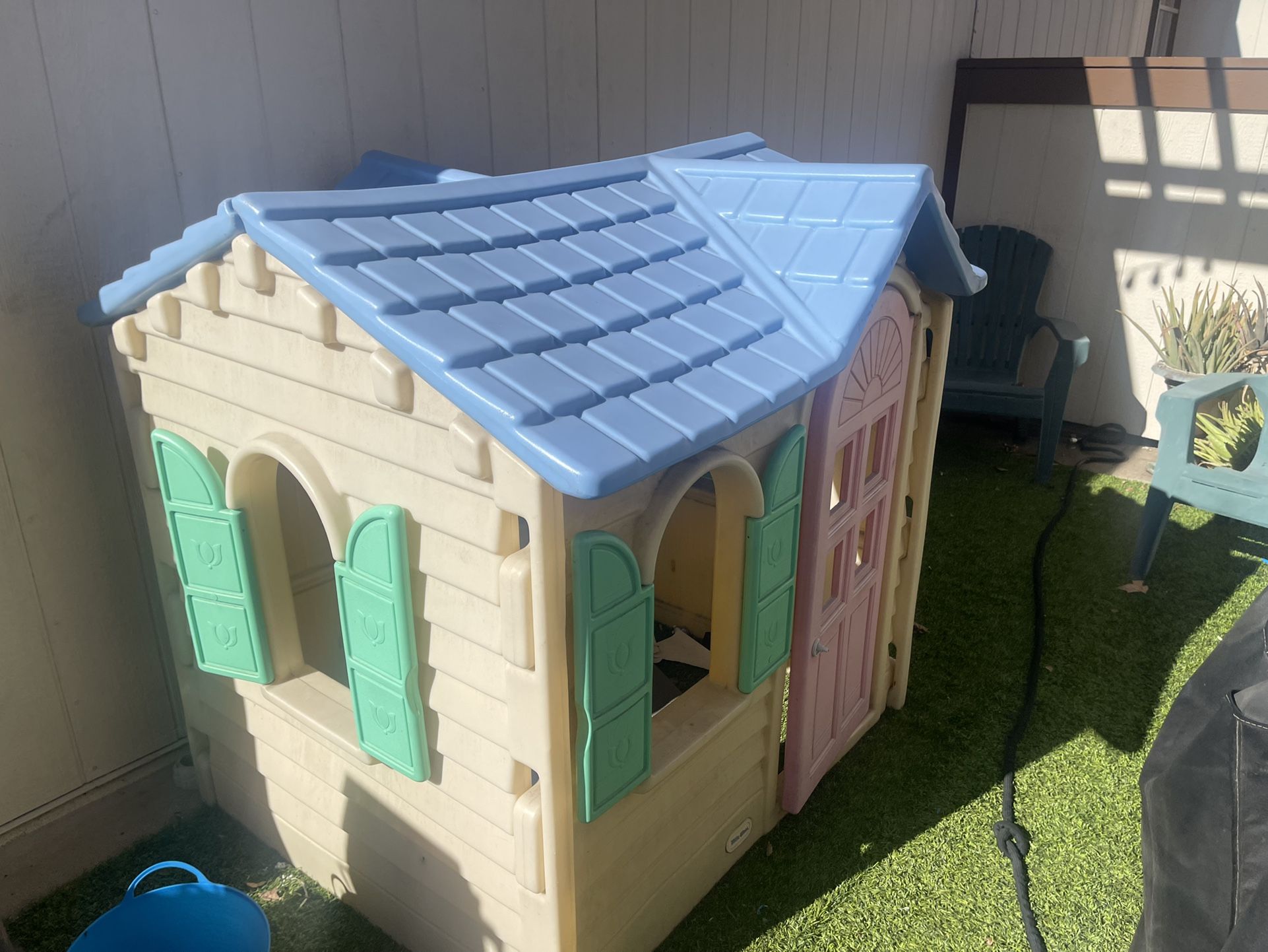Little Tykes Playhouse for Sale in Ontario, CA OfferUp