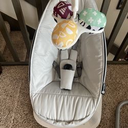 Brand New 4 MamaRoo Multi Motion Swing