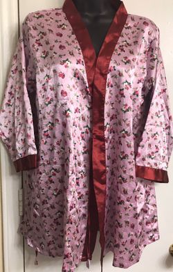 Pink & Burgundy Floral Robe Medium