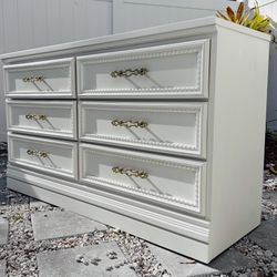 Solid Wood Dresser With 6 Drawers 