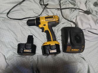 DeWalt drill gun with two batteries and a charger