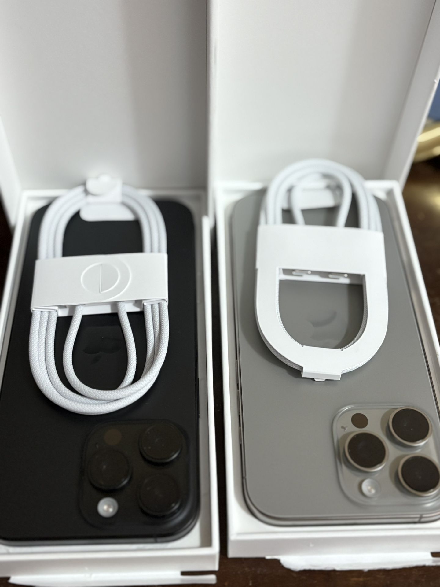iPhone 16 Max Pro 256 Megabytes