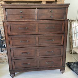 Brown dresser