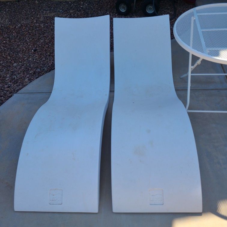 Ledge Lounger Set Of 2 Poolside Baja Step Pool Chairs