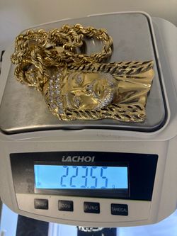 10k massive solid rope chain and Jesus piece