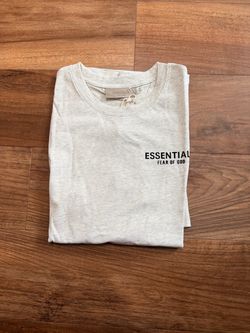 White essential shirt