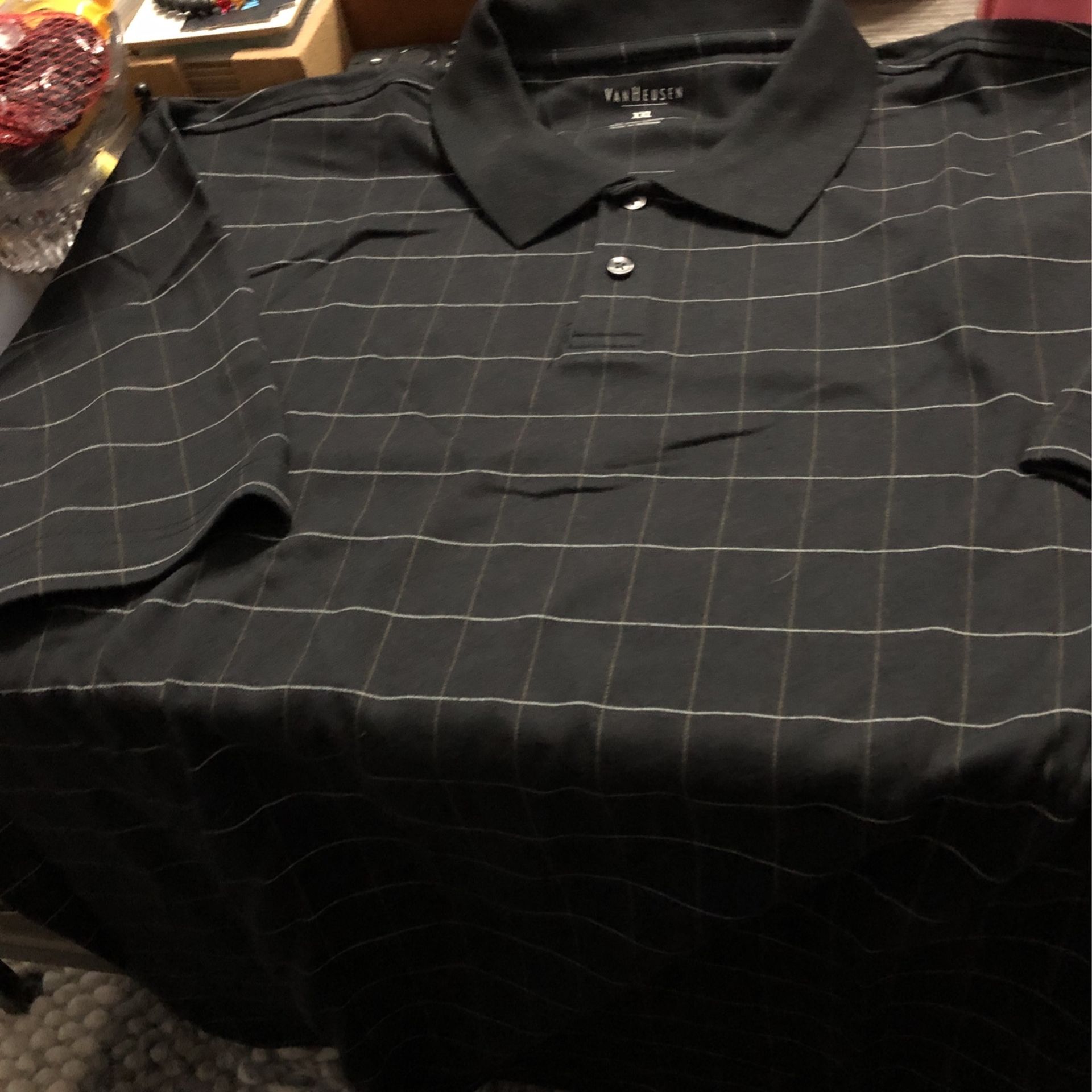 Van Heusen Short sleeve collared shirt