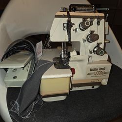 Serger sewing machine