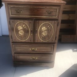 🥰ARMOIRE/2 DRAWER AND MORE SPACE BEHIND DOORS 🥰