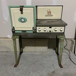 1932 Lionel Child’s Stove 