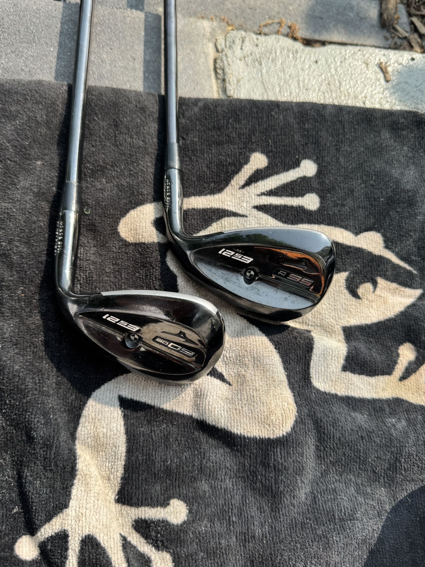 Mizuno ES21 60 And 56° Wedges